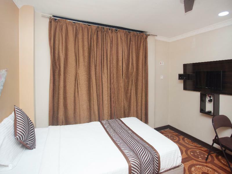 Oyo 343 Pop Life Hotel Banke Exterior photo