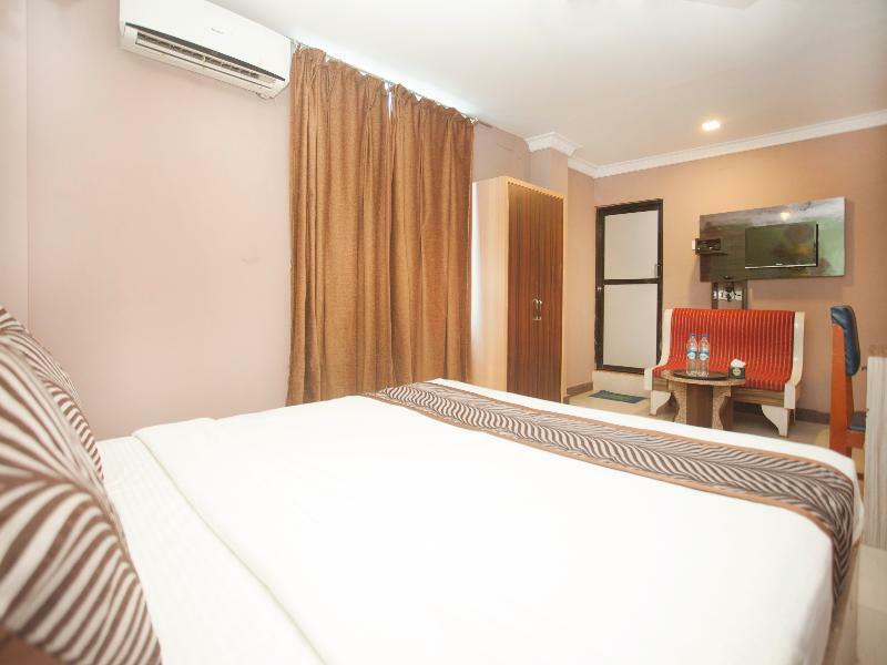 Oyo 343 Pop Life Hotel Banke Exterior photo